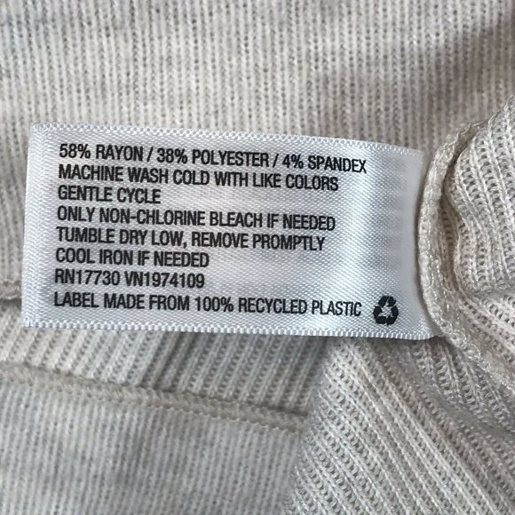 Universal Thread Womens Size Large Henley Top Long-Sleeve Oatmeal Heather New - Picture 6 of 12